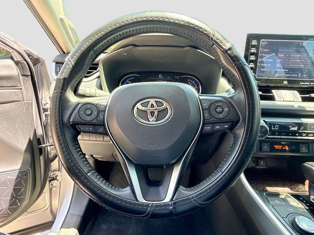 Used 2020 Toyota RAV4 Limited AWD/4WD image 38