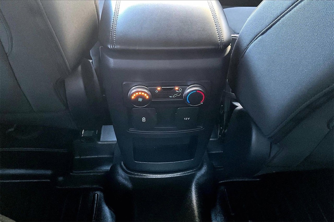 Used 2021 Ford Explorer XLT w/ Class III Trailer Tow Package image 15