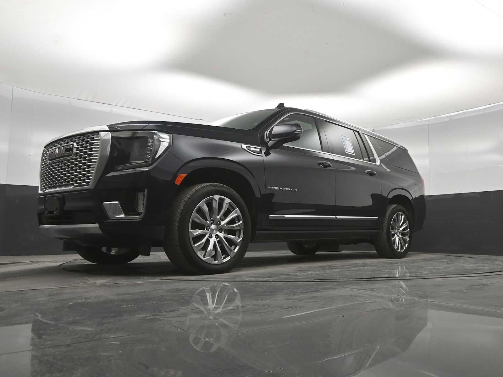 Used 2023 GMC Yukon XL Denali w/ Max Trailering Package AWD/4WD image 39