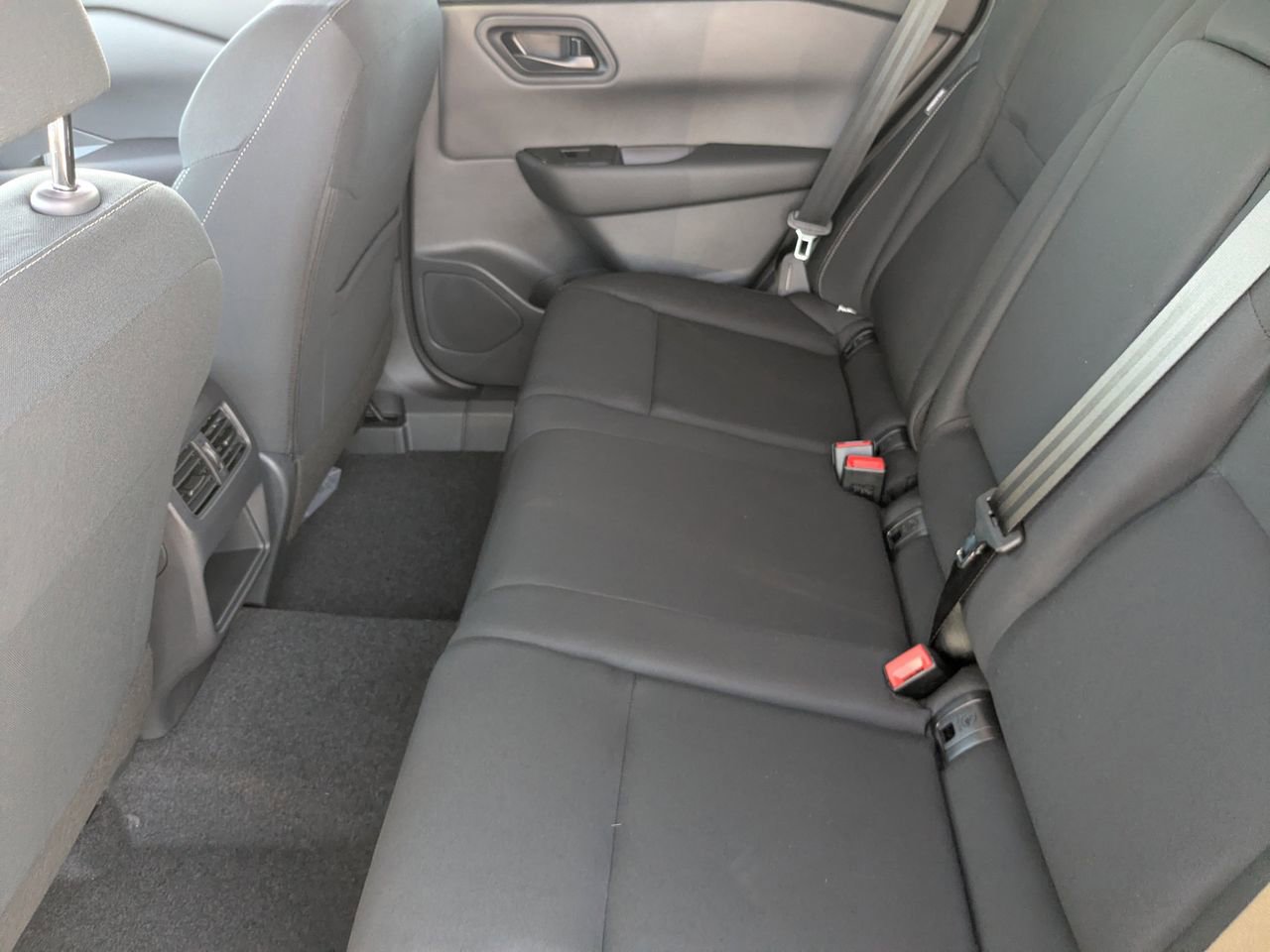 New 2026 Nissan Rogue S image 27