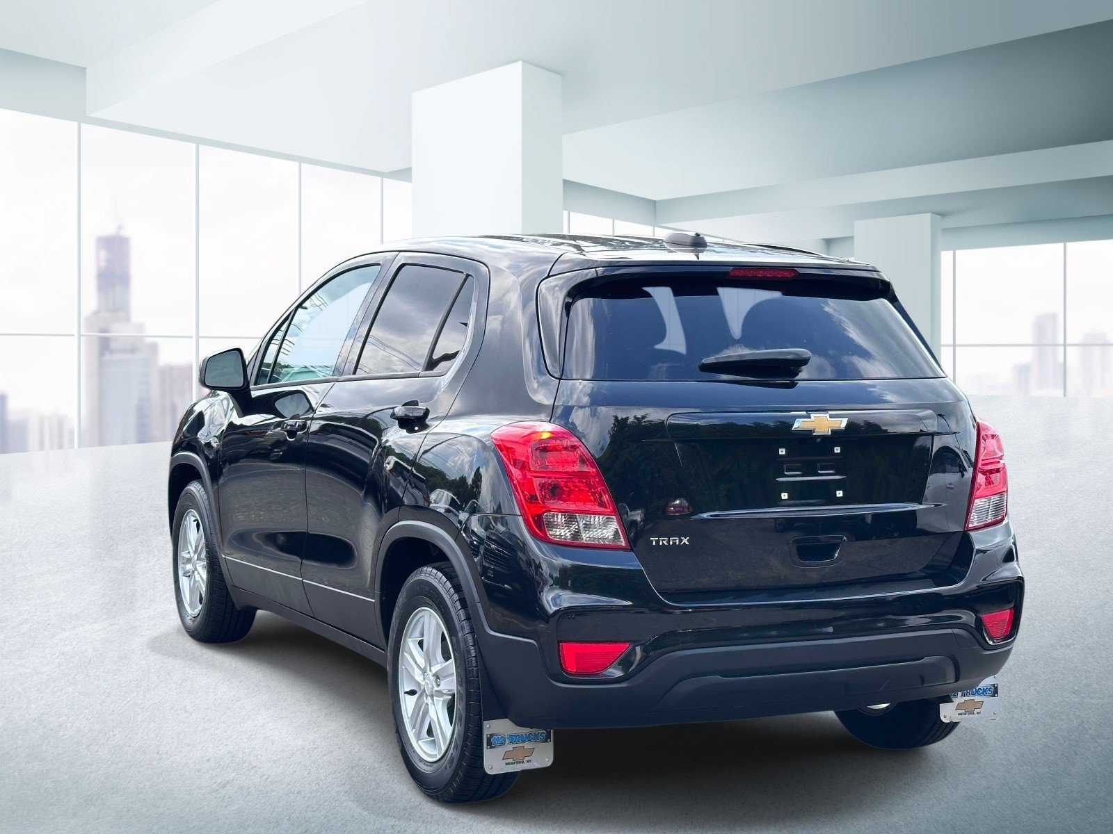 Used 2020 Chevrolet Trax LS w/ Tint and Cruise Package FWD image 3