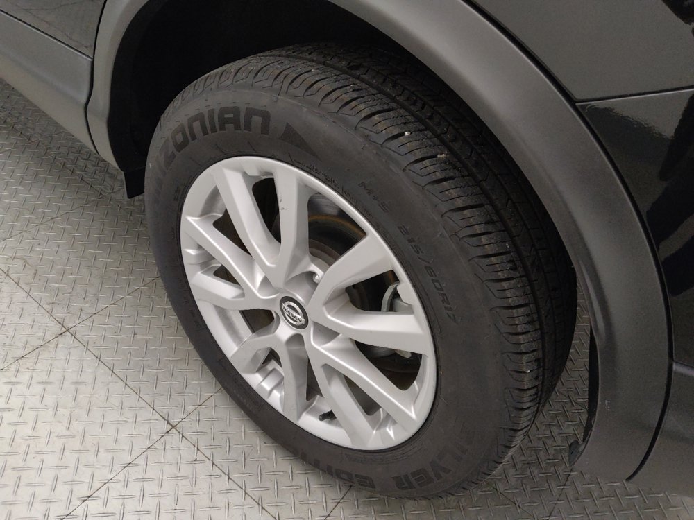 Used 2022 Nissan Rogue Sport SV FWD image 31