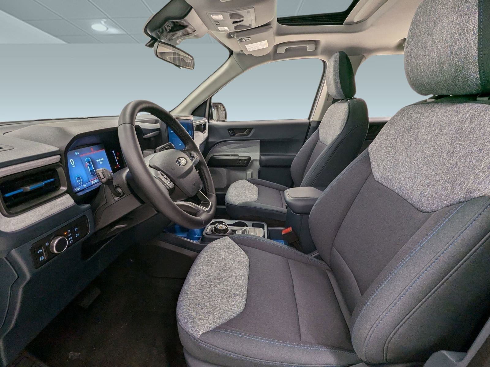 New 2025 Ford Maverick XLT w/ XLT Luxury Package image 4