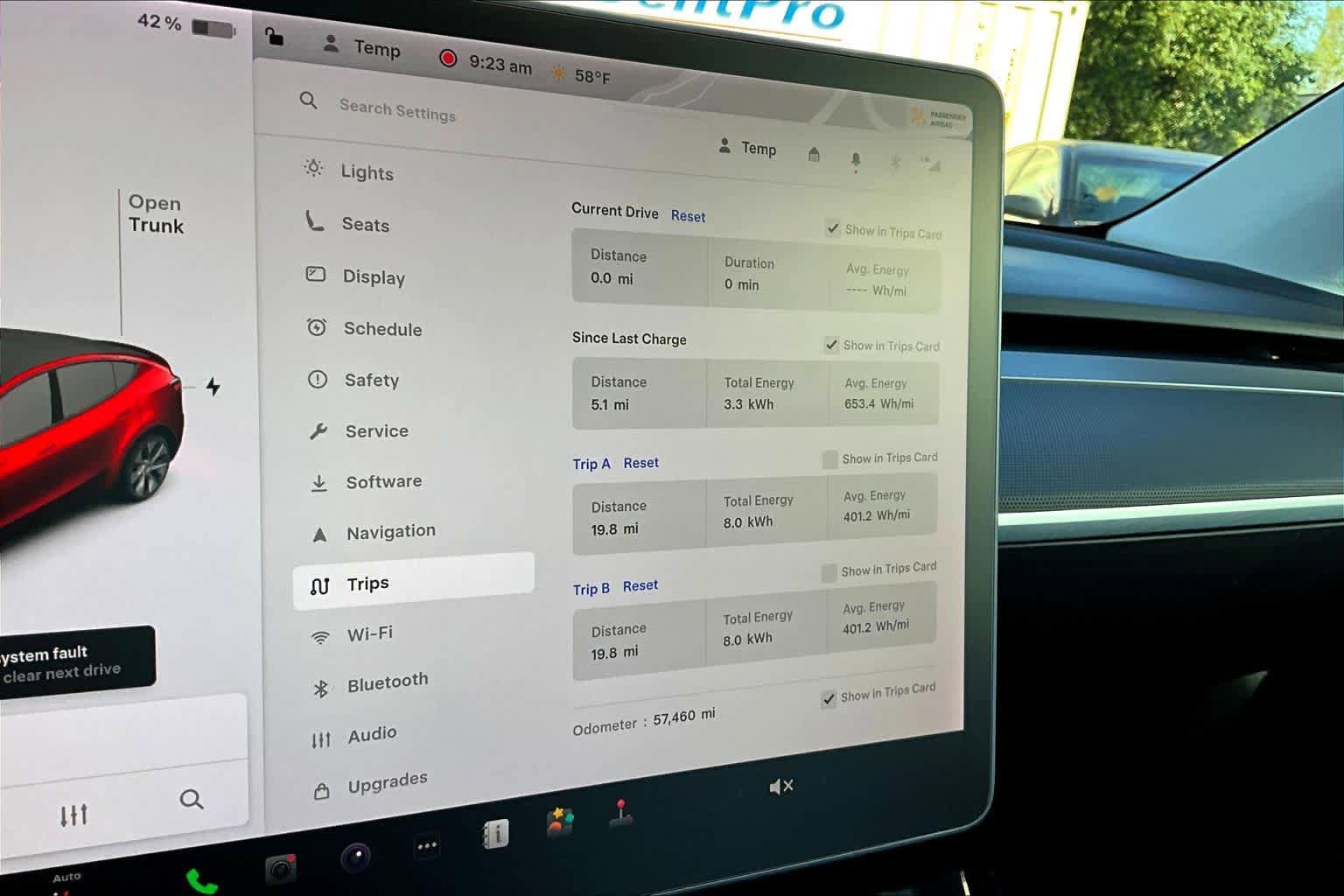 Used 2021 Tesla Model Y Long Range image 25