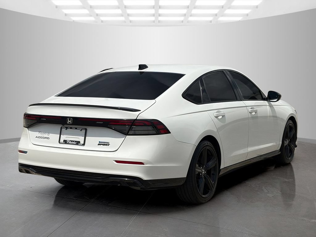 Used 2023 Honda Accord Sport image 4