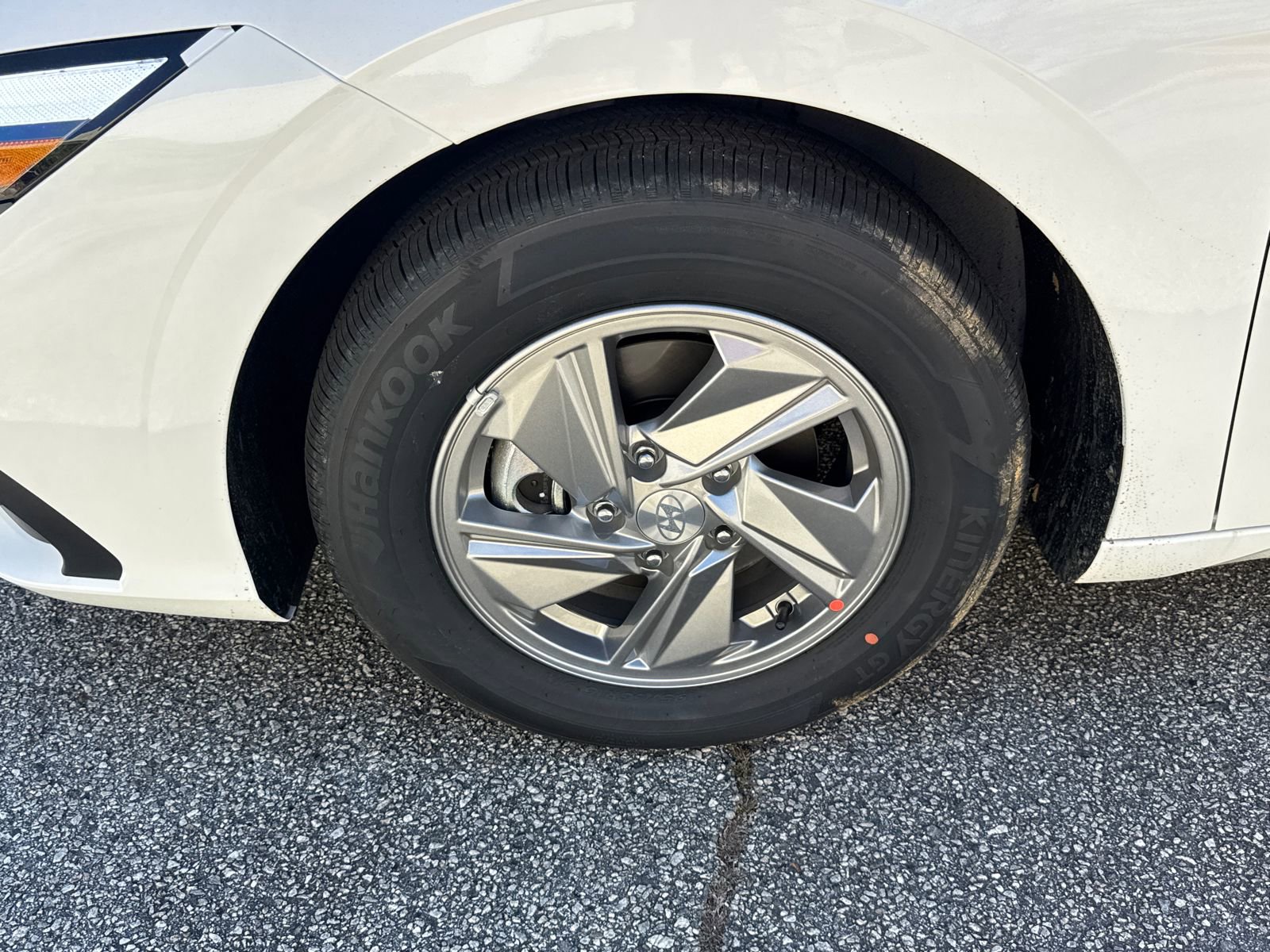 New 2026 Hyundai Elantra SE FWD image 12