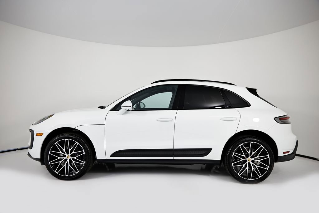 Certified 2026 Porsche Macan image 2