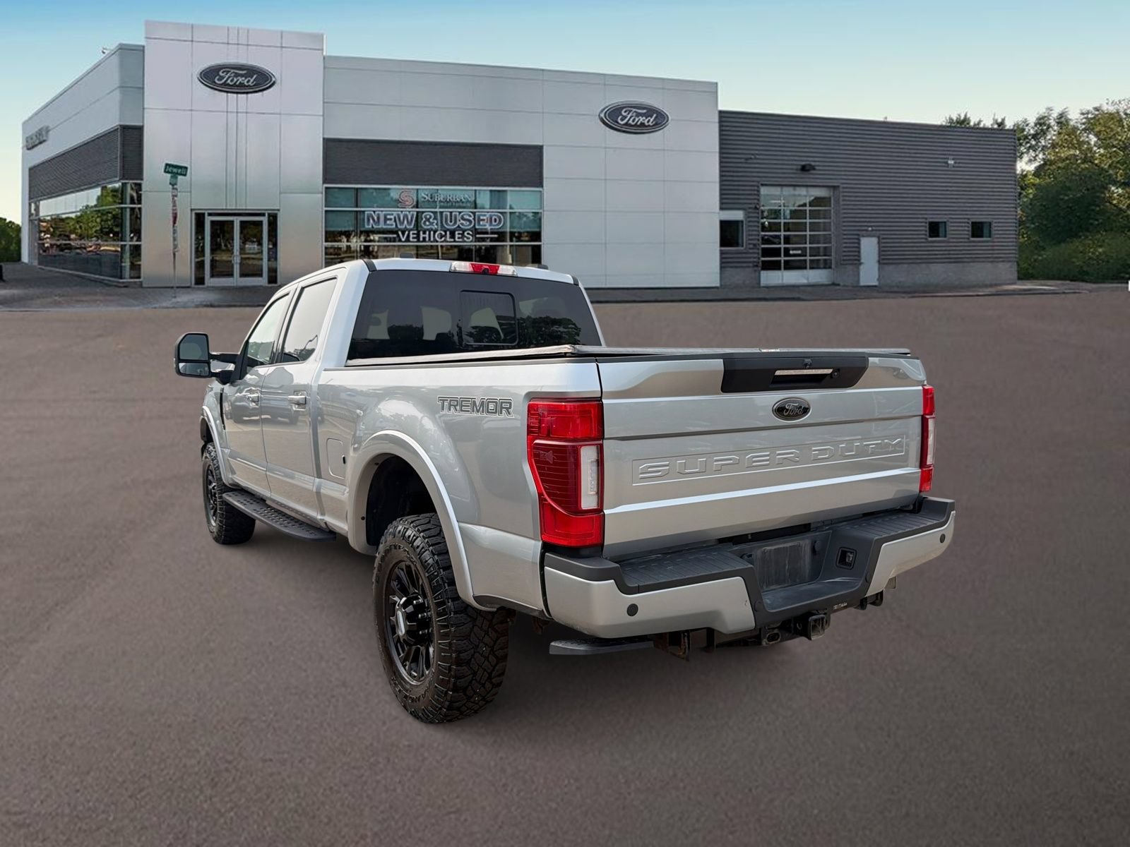 Used 2022 Ford F250 Lariat w/ Tremor Off-Road Package AWD/4WD image 8