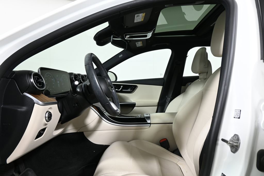 Used 2023 Mercedes-Benz C 300 4MATIC Sedan image 3