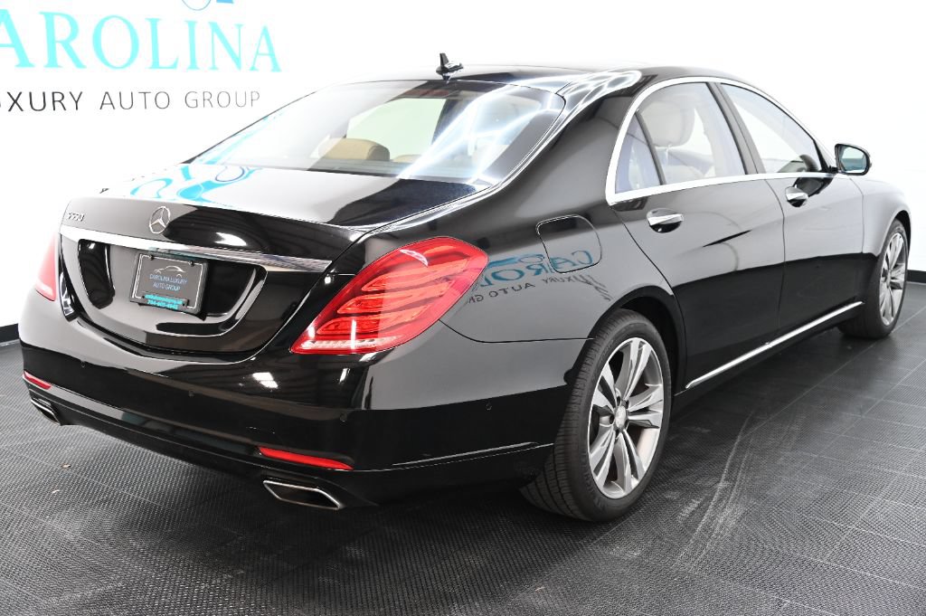 Used 2016 Mercedes-Benz S 550 Sedan image 3