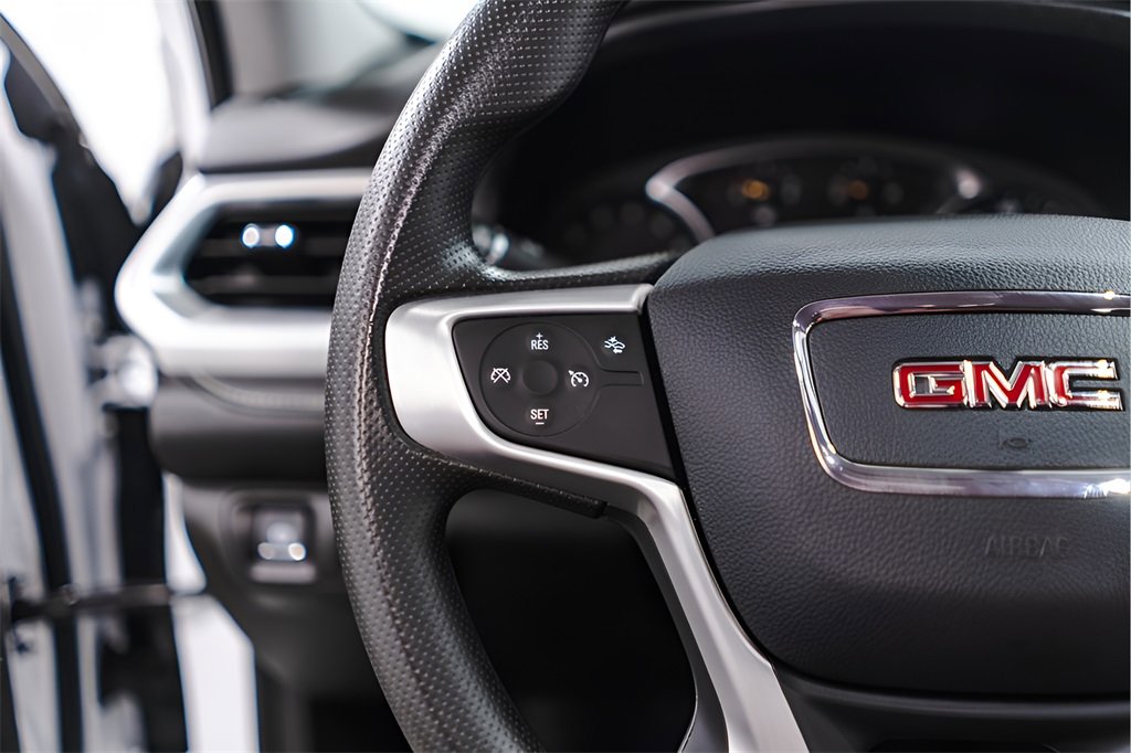 Used 2023 GMC Acadia SLE w/ Driver Convenience Package image 11