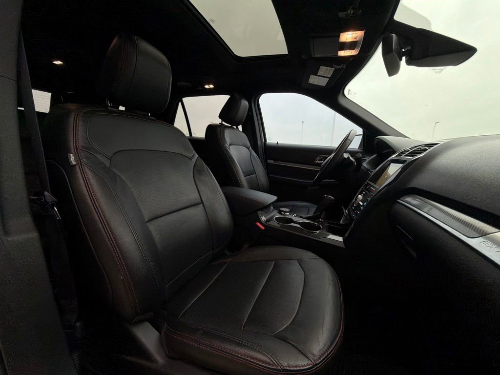 Used 2018 Ford Explorer Sport w/ Ford Safe & Smart Package AWD/4WD image 25