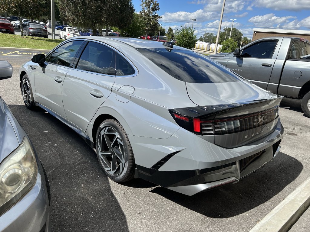 Used 2026 Hyundai Sonata SEL FWD image 5