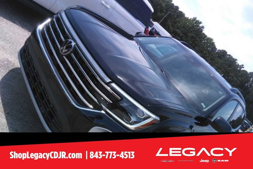 Used 2025 Volkswagen Atlas SE FWD image 1