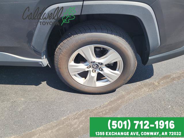 Used 2019 Toyota RAV4 XLE FWD image 9