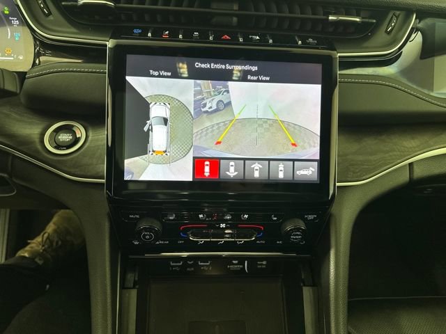 Used 2023 Jeep Grand Cherokee 4WD 4xe w/ Luxury Tech Group II image 22