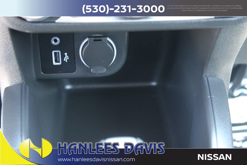 Used 2025 Nissan Kicks Play S FWD image 19