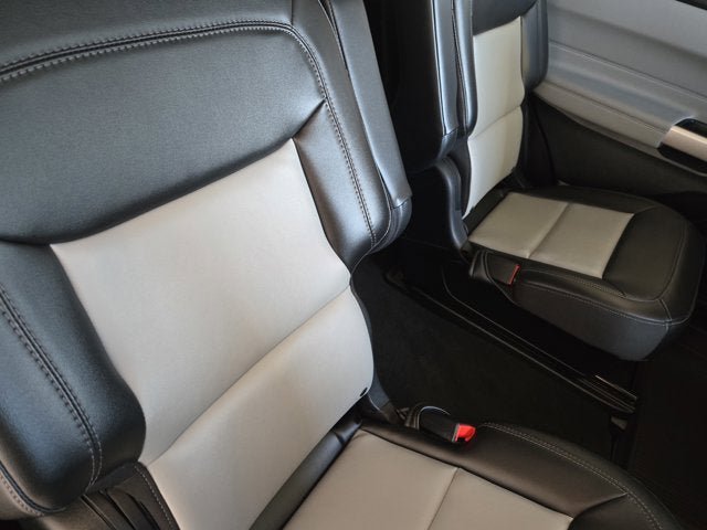 Used 2024 Ford Explorer XLT w/ Equipment Group 202A AWD/4WD image 13