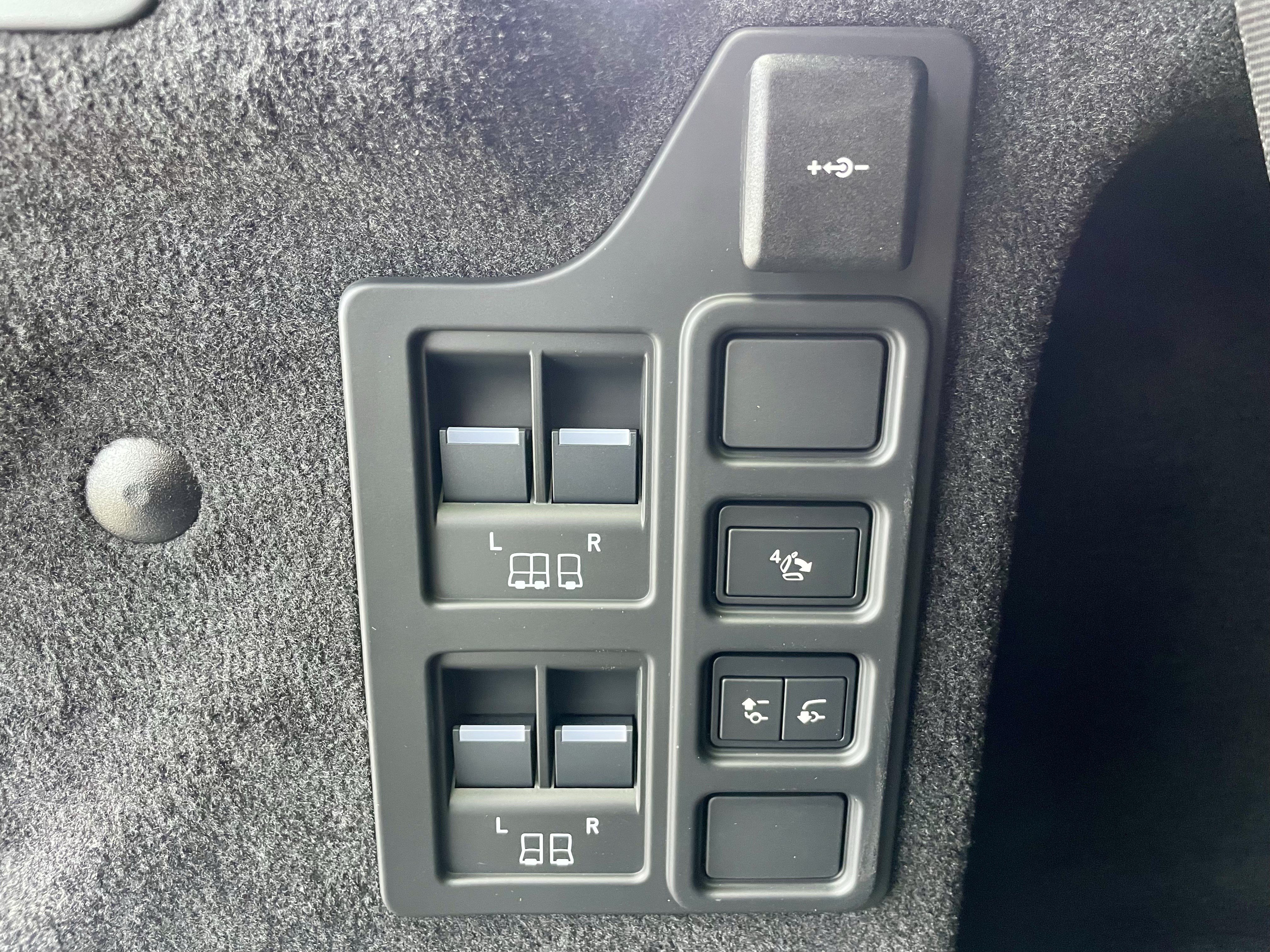 New 2026 Land Rover Discovery Dynamic SE AWD/4WD image 42