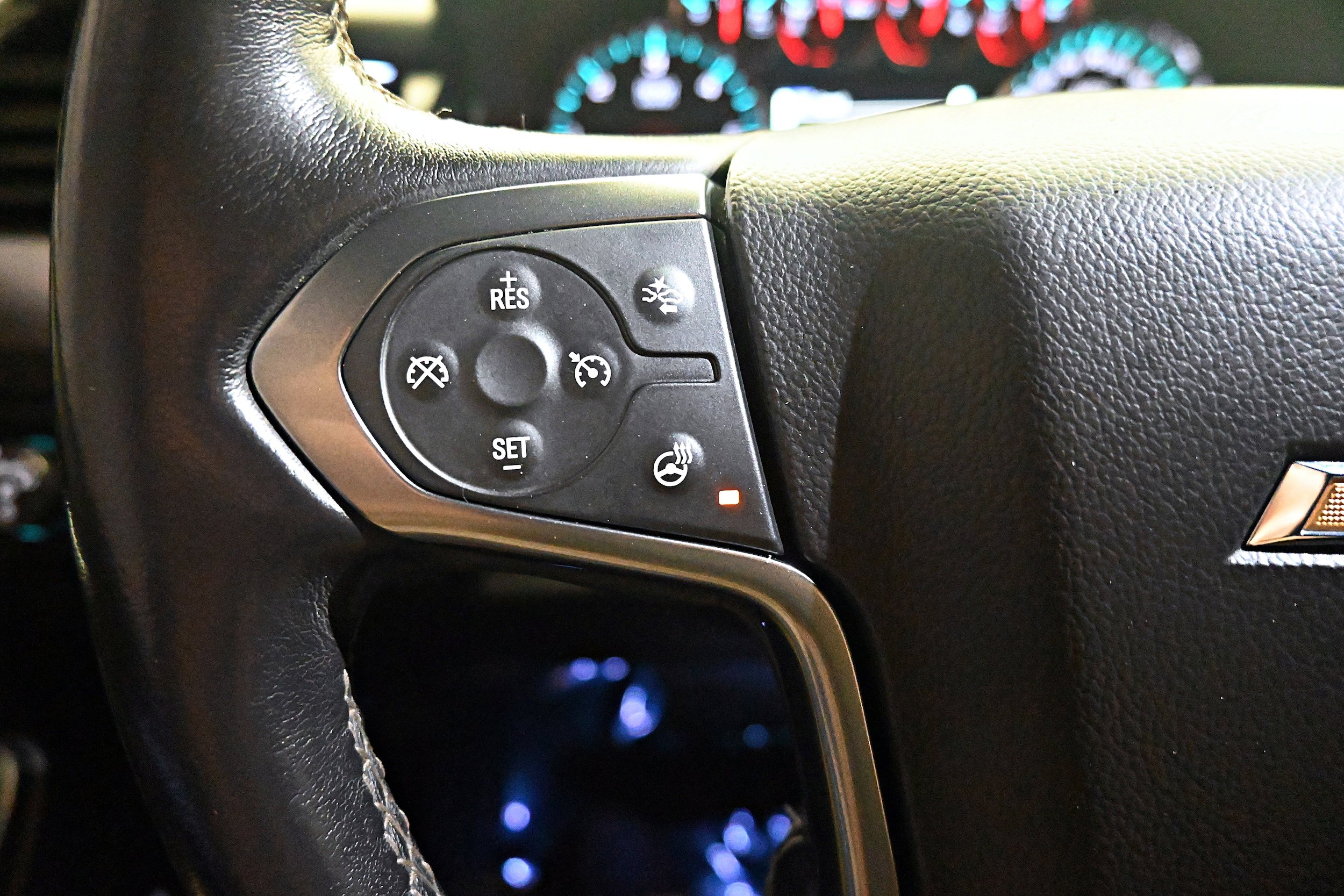 Used 2020 Chevrolet Suburban Premier w/ RST 6.2L Performance Edition image 11