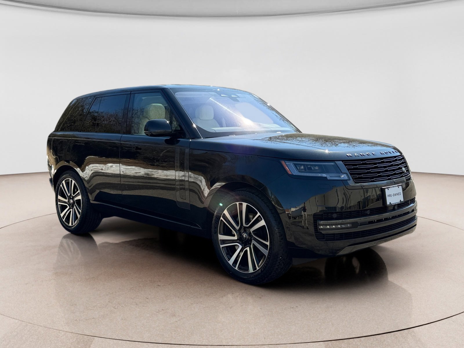 Used 2023 Land Rover Range Rover SE image 7