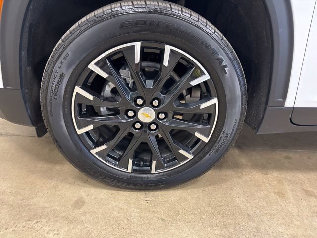 Used 2026 Chevrolet Traverse LT w/ Sun and Wheel Package AWD/4WD image 13