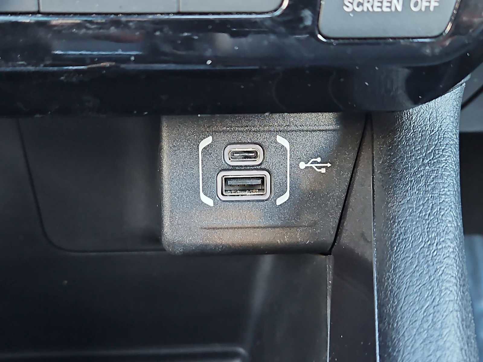 Used 2022 Jeep Compass Latitude image 29