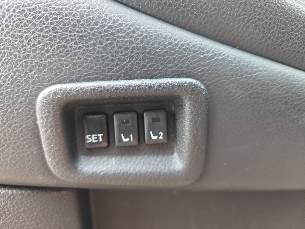 Used 2014 Nissan Murano SL w/ Navigation Package image 13