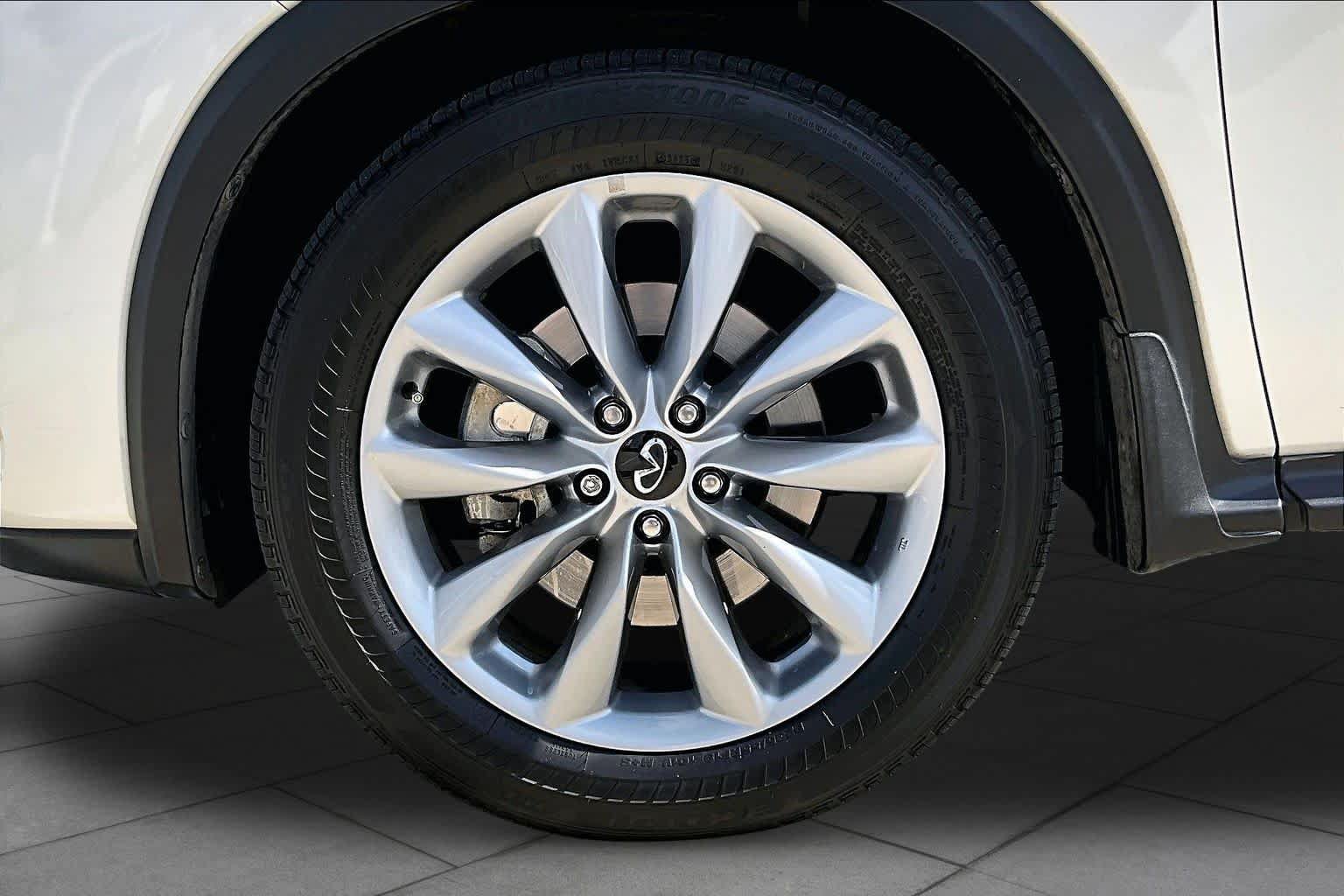 Used 2022 INFINITI QX50 Essential FWD image 11
