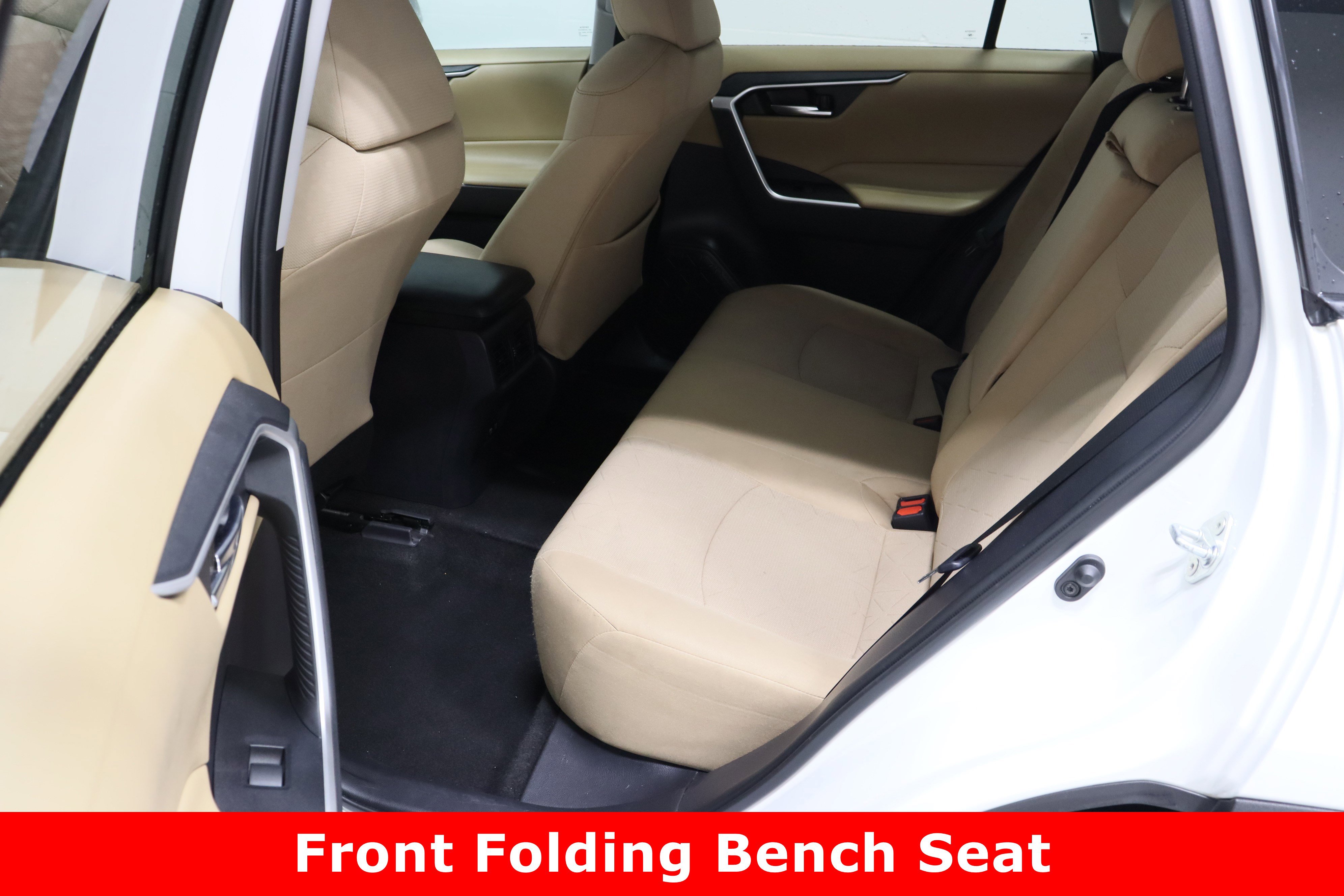 Used 2021 Toyota RAV4 XLE image 28