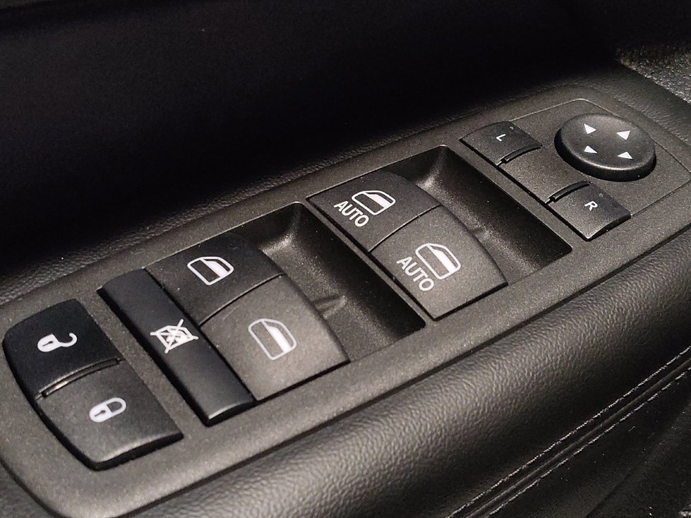 Used 2022 Jeep Grand Cherokee Limited w/ Tech Group image 27