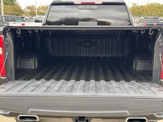 Used 2022 Chevrolet Silverado 1500 LT Trail Boss w/ LT Trail Boss Premium Package AWD/4WD image 33