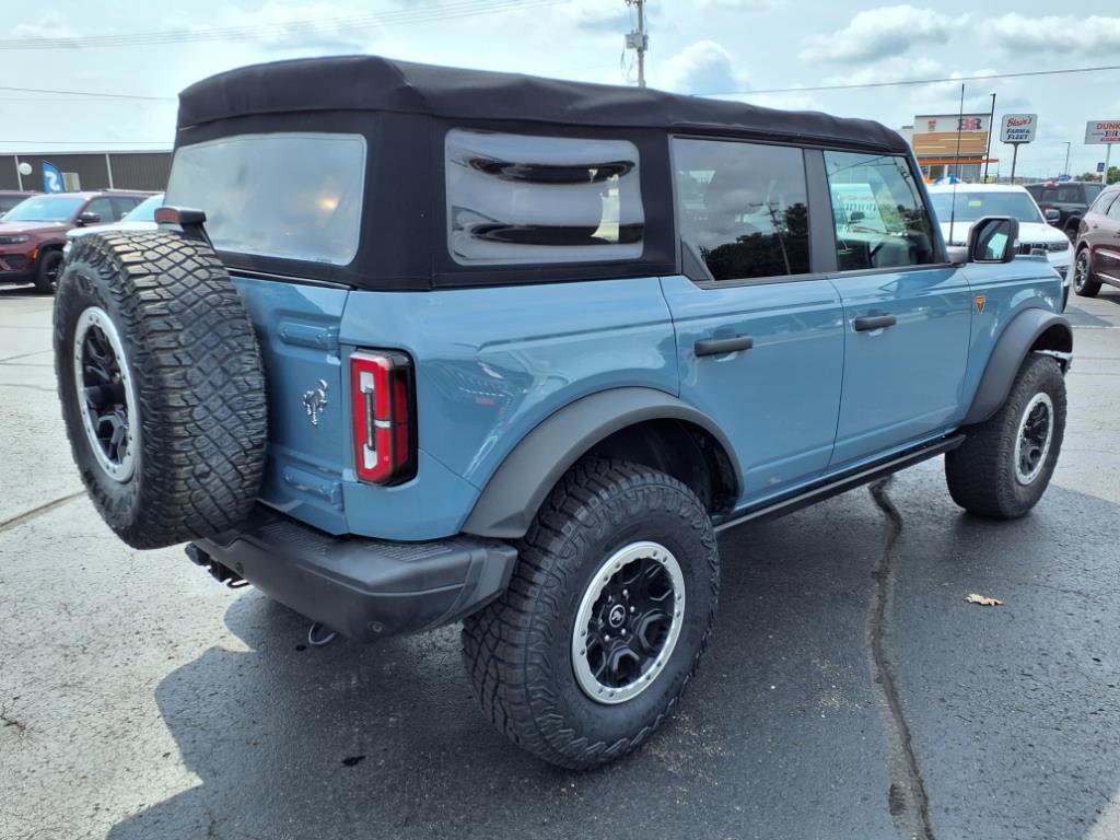 Used 2021 Ford Bronco Badlands image 4