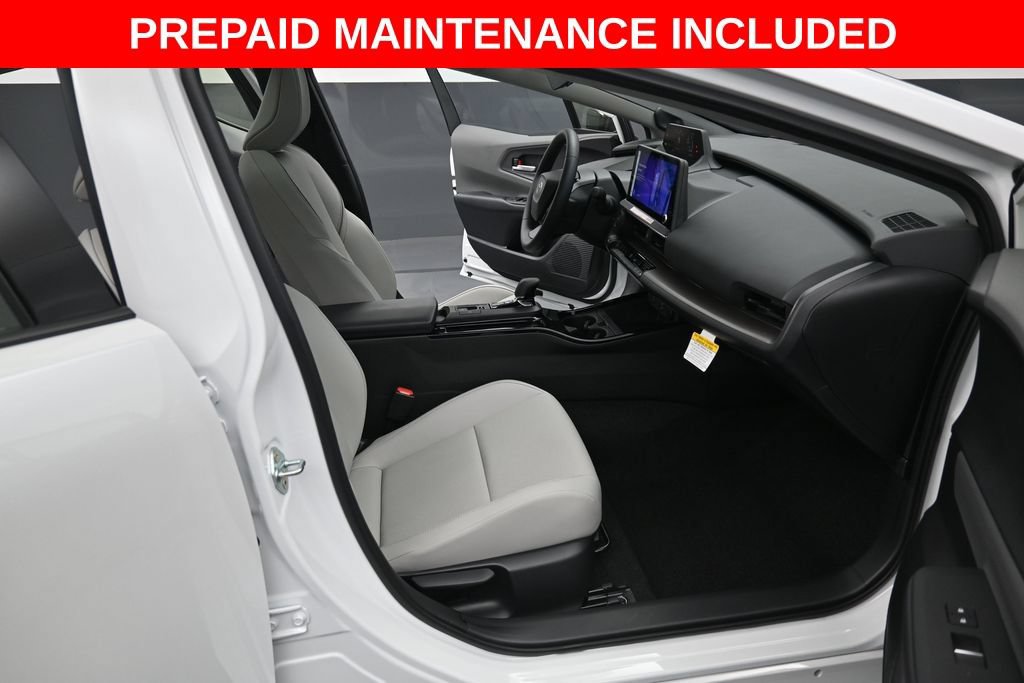 Used 2026 Toyota Prius Limited w/ Limited Premium Package FWD image 34