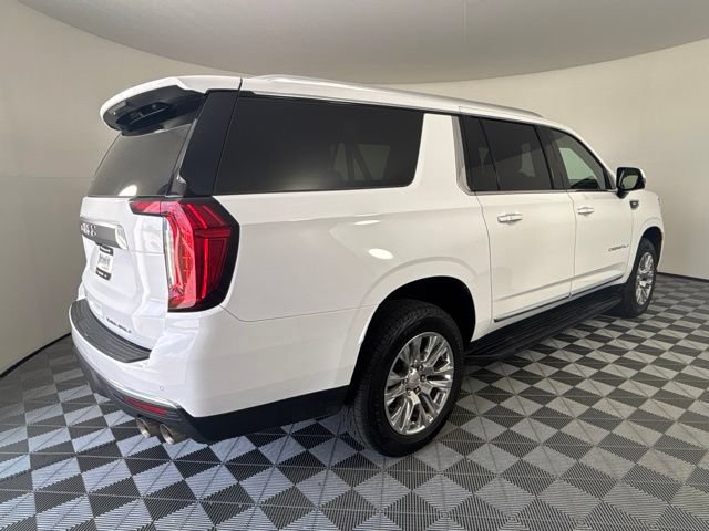Used 2022 GMC Yukon XL Denali AWD/4WD image 38