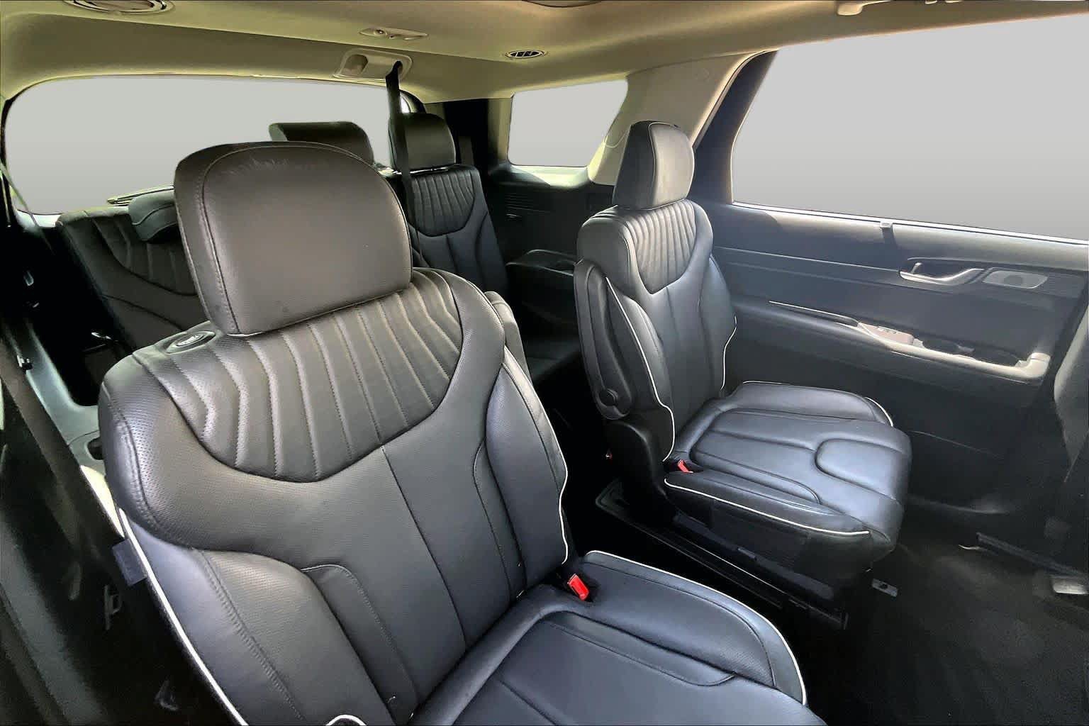 Used 2023 Hyundai Palisade Limited FWD image 18
