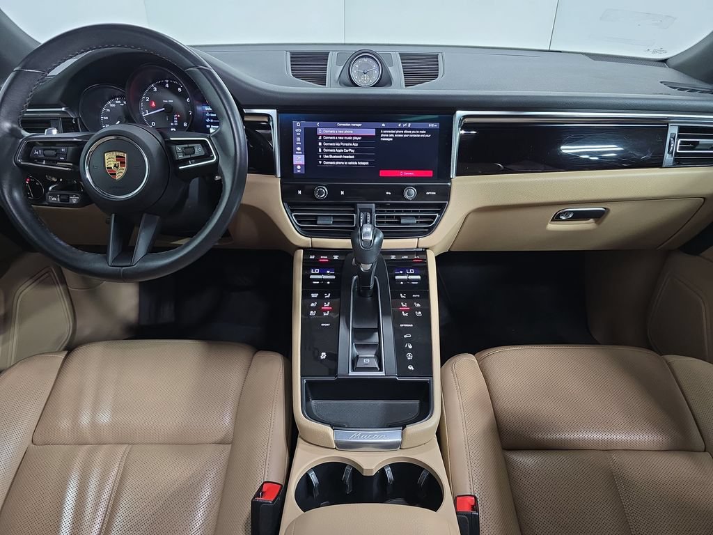 Certified 2023 Porsche Macan AWD/4WD image 13