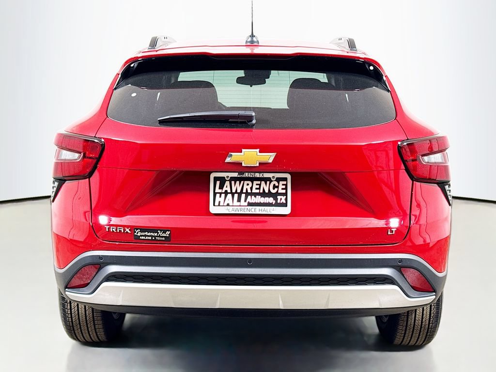 New 2026 Chevrolet Trax LT w/ Driver Confidence Package FWD image 4
