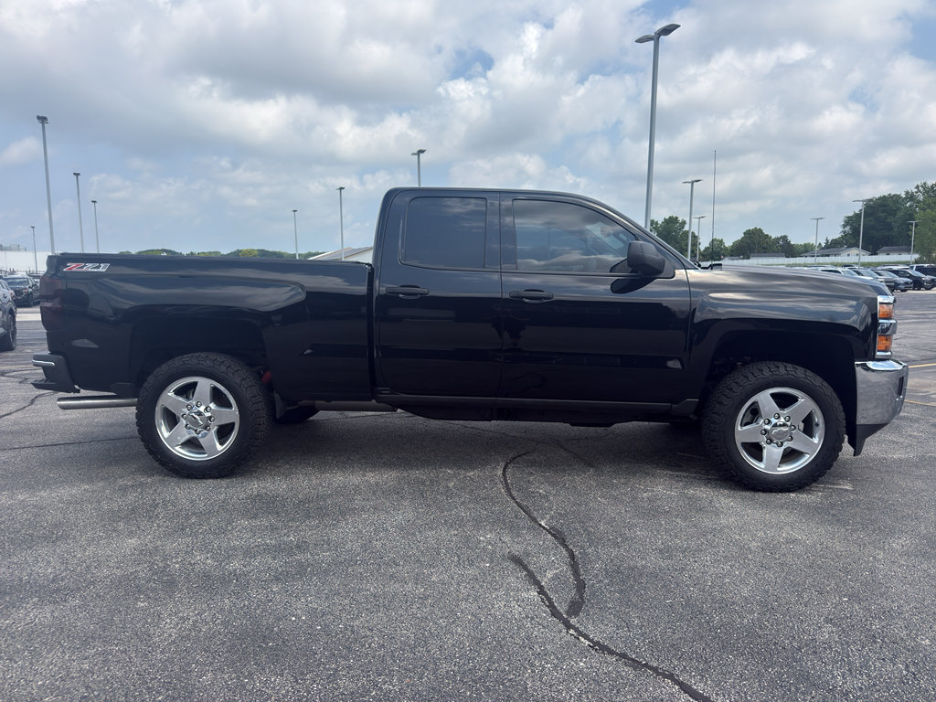 Used 2015 Chevrolet Silverado 2500 LT w/ LT Convenience Package AWD/4WD image 4