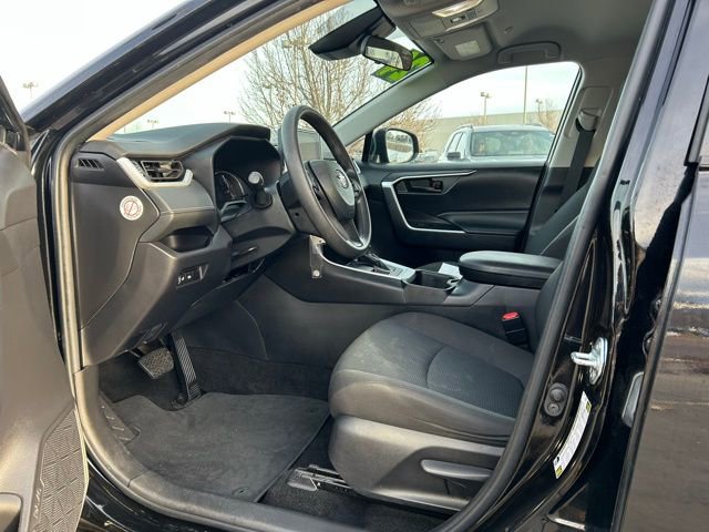 Used 2024 Toyota RAV4 LE image 21