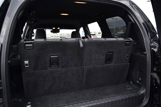 Used 2021 Lexus GX 460 Premium w/ Premium Package image 29