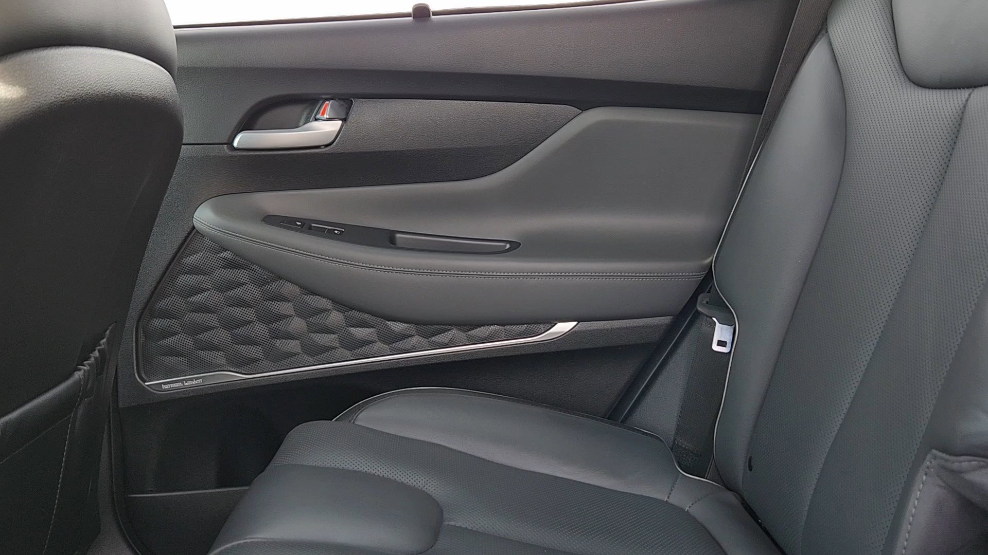 Used 2023 Hyundai Santa Fe Limited image 18