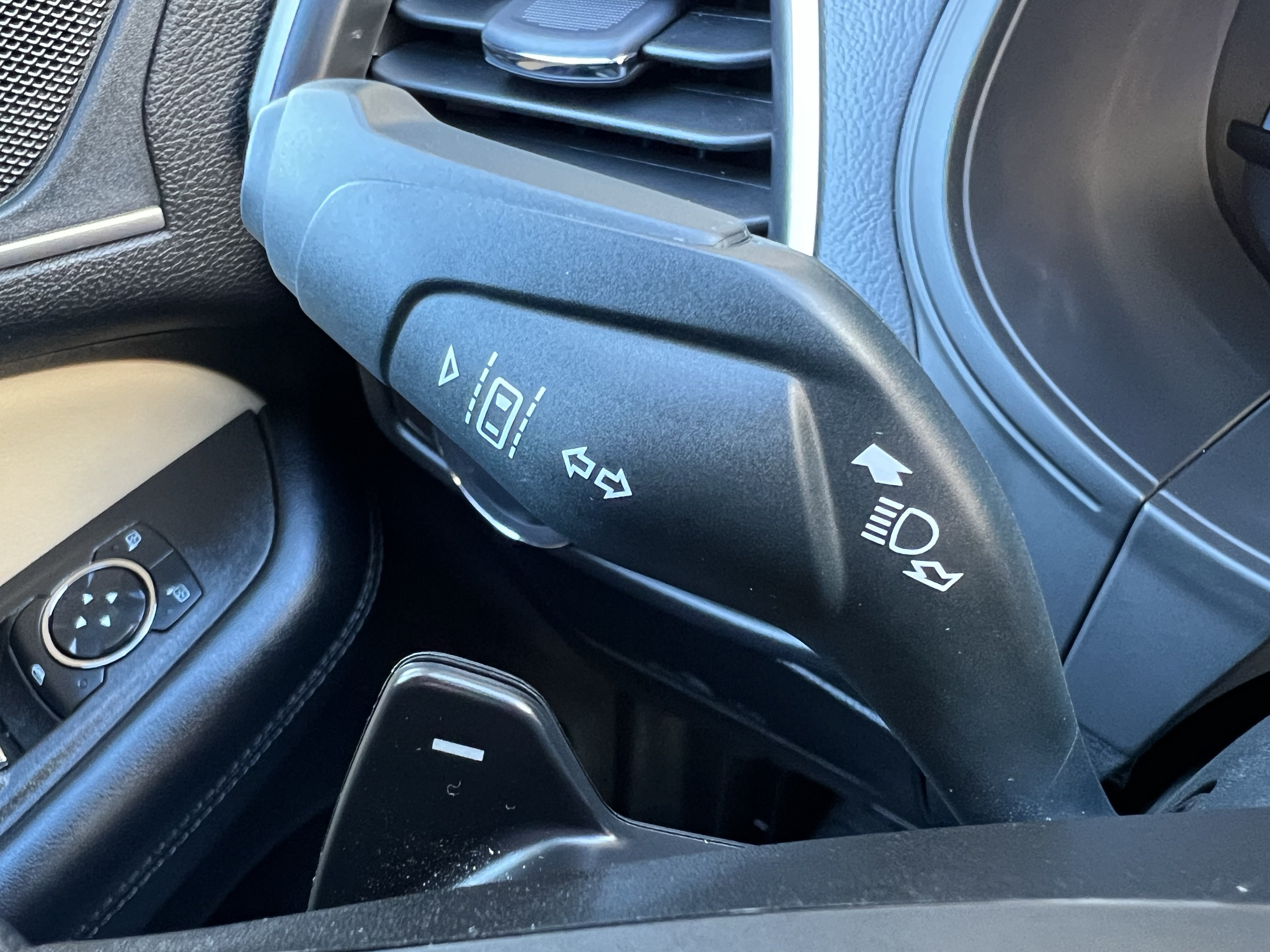 Used 2024 Ford Edge SEL w/ Convenience Package AWD/4WD image 35
