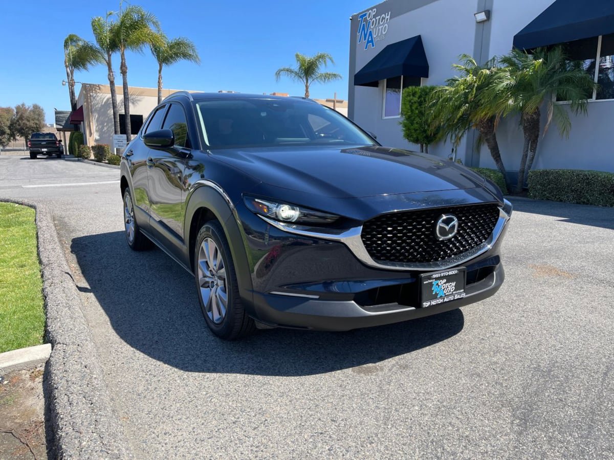 Used 2020 MAZDA CX-30 FWD w/ Premium Package image 3