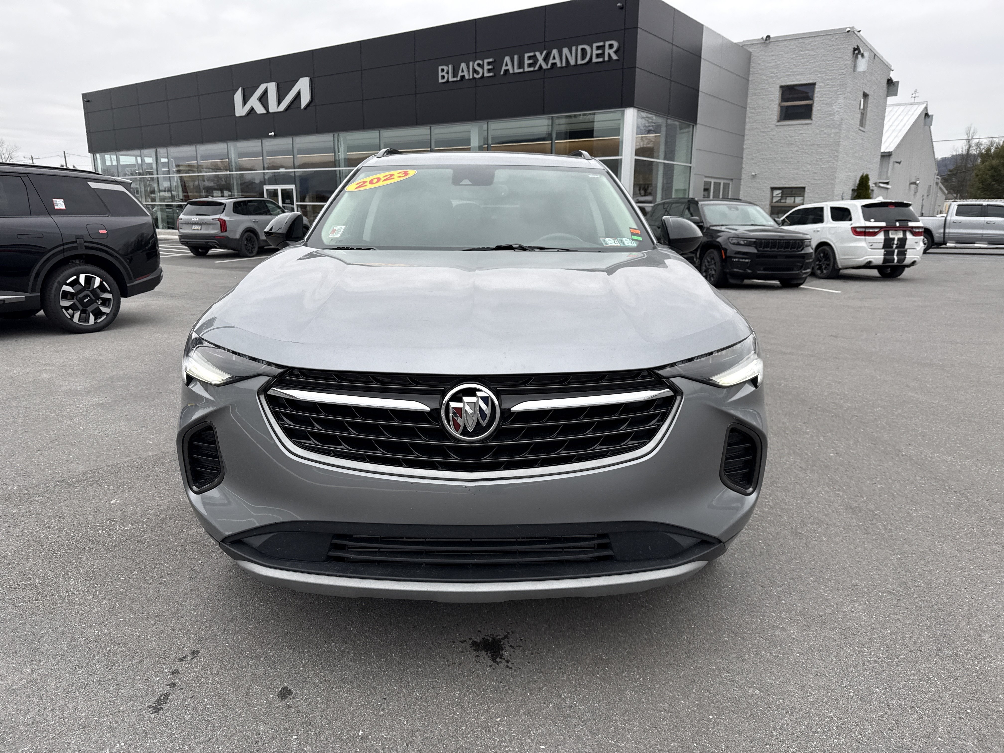 Used 2023 Buick Envision Preferred w/ Sport Touring Package AWD/4WD image 9
