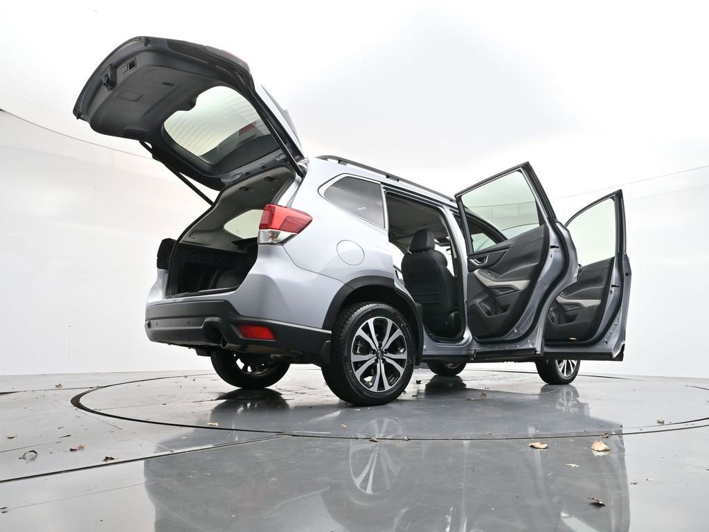 Used 2024 Subaru Forester Limited image 41