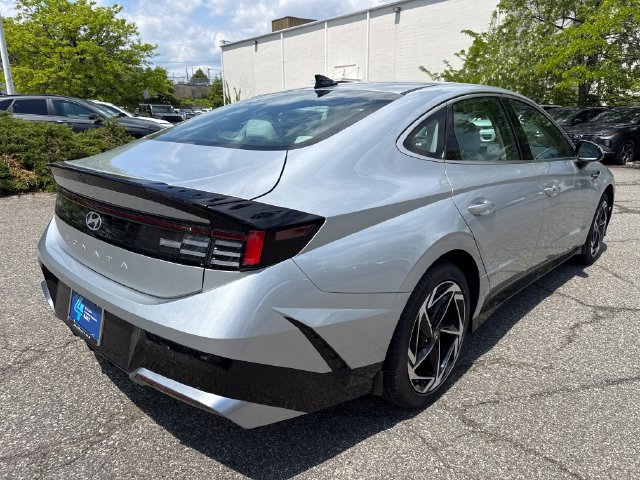 New 2026 Hyundai Sonata SEL FWD image 9