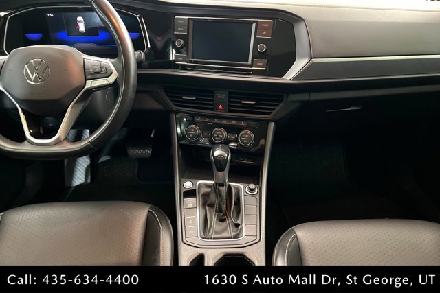 Used 2022 Volkswagen Jetta SE image 13
