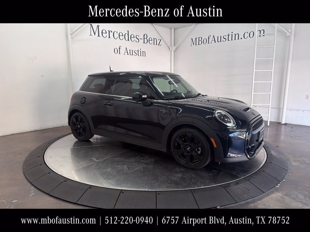 Used 2023 MINI Cooper S FWD image 1