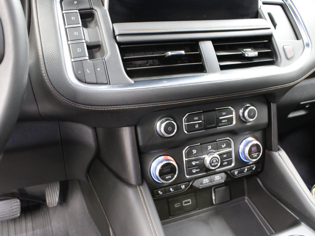 Used 2024 GMC Yukon XL AT4 w/ AT4 Premium Plus Package AWD/4WD image 67